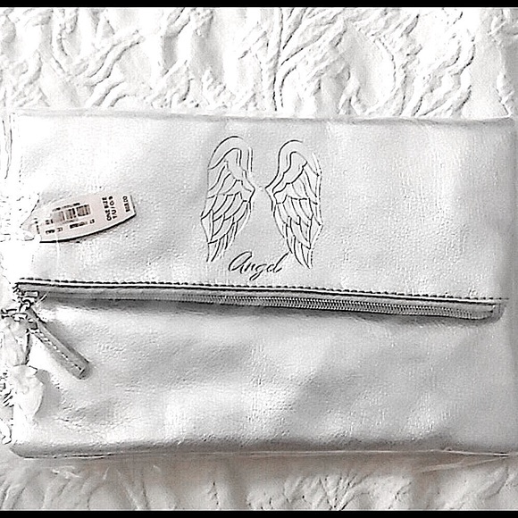 🆕🔥LIMITED EDITION:VS ANGEL RUNWAY PARIS FRANCE 2019 HARD TO FIND:COLLECTABLE - Picture 2 of 9